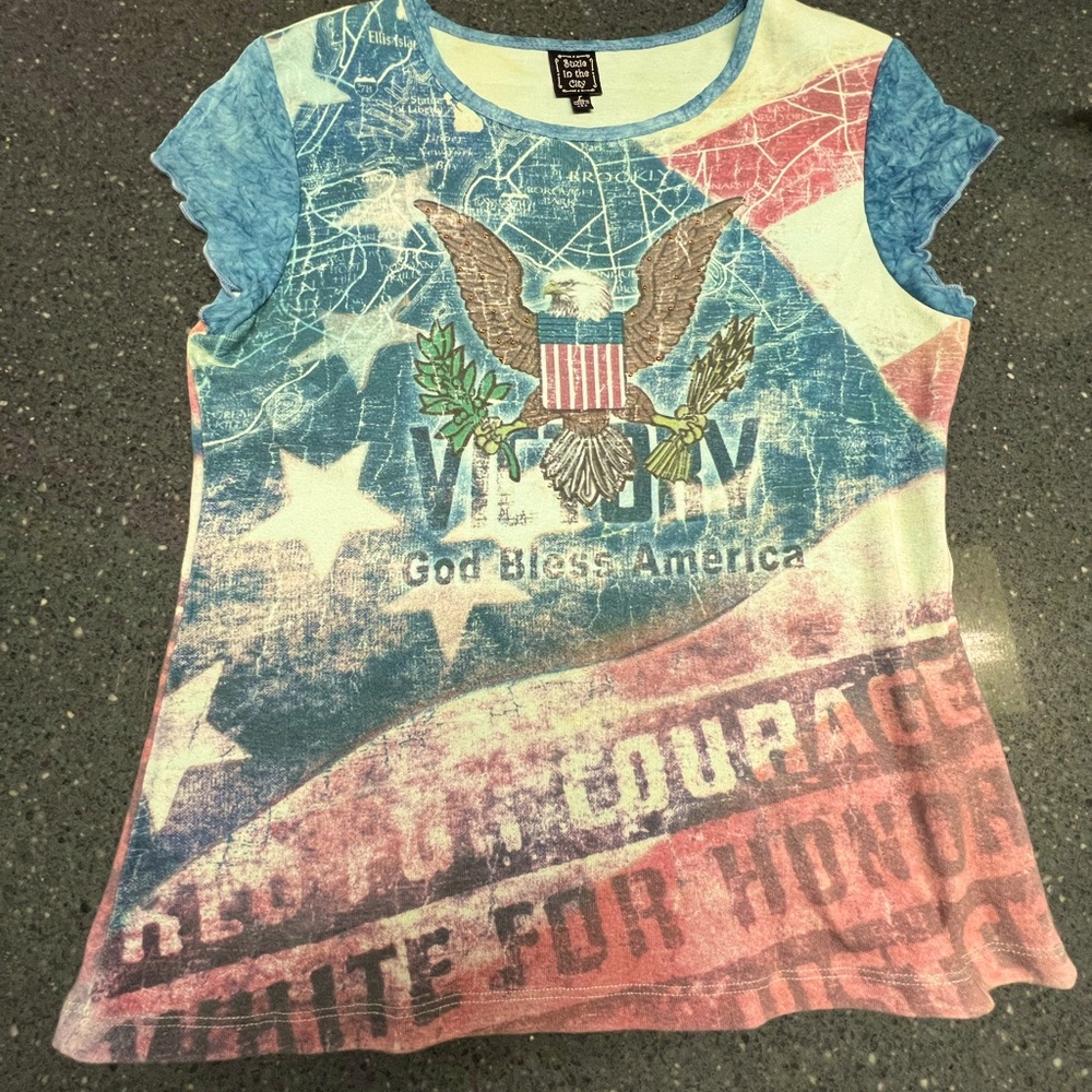 Ladies Susie in the City Novelty Tee size L red-white-blue